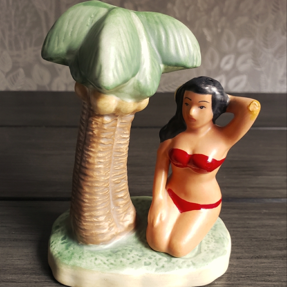 Tropical Salt & Pepper shakers